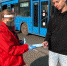 Волонтеры раздают медицинские маски  бесплатно - Городской Совет депутатов г. Энгельс   